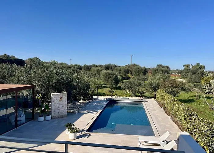 Pergolata In Pool, Jacuzzi & Ruhe Villa Ostuni
