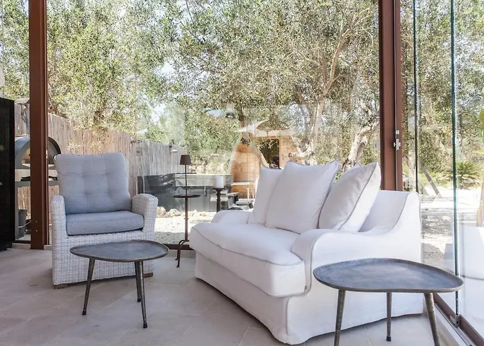 Pergolata In Pool, Jacuzzi & Ruhe Ostuni